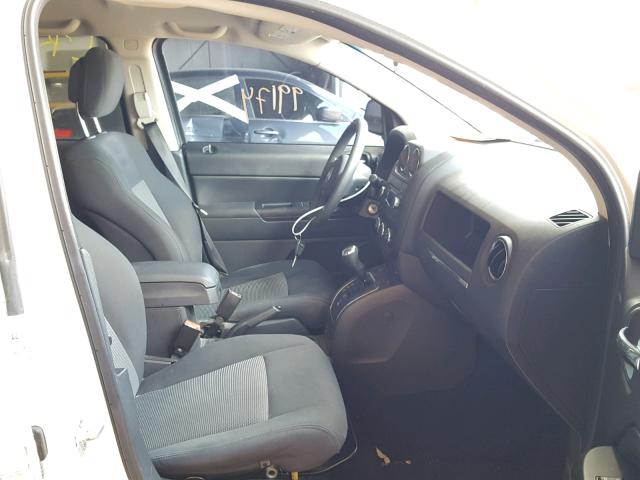 1J4NT1FB8BD272099 - 2011 JEEP COMPASS SP 白色 照片 5