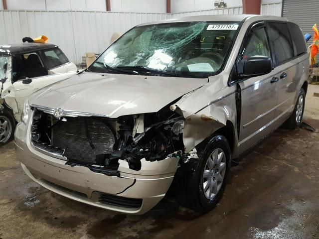 2A8HR44H28R743625 - 2008 CHRYSLER TOWN & COU TAN photo 2