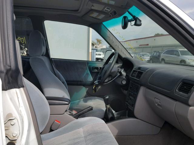 JF1SF656X1G740936 - 2001 SUBARU FORESTER S 白色 照片 5