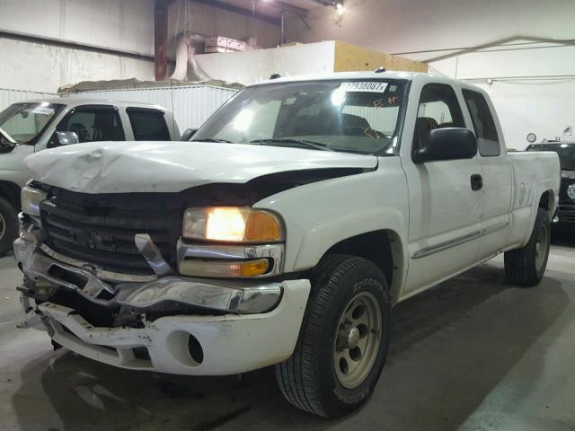 2GTEK19T141306055 - 2004 GMC NEW SIERRA WHITE photo 2