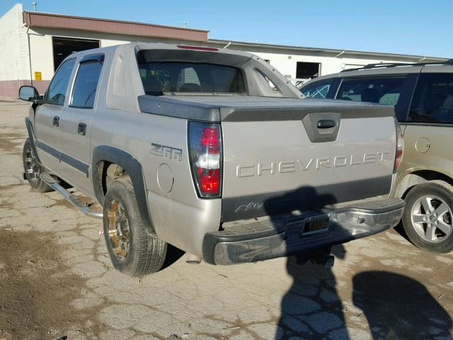 3GNEC12T64G114443 - 2004 CHEVROLET AVALANCHE GRAY photo 3