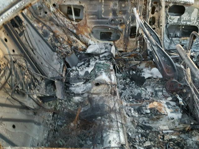 4T1BE32K54U889835 - 2004 TOYOTA CAMRY LE დამწვარი ფოტო 6