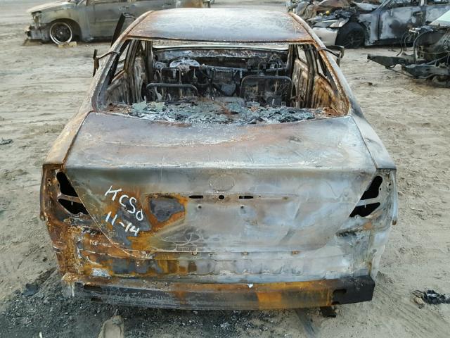 4T1BE32K54U889835 - 2004 TOYOTA CAMRY LE დამწვარი ფოტო 9