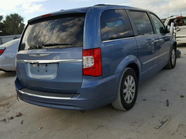 2A4RR8DG4BR780302 - 2011 CHRYSLER TOWN & COU BLUE photo 4