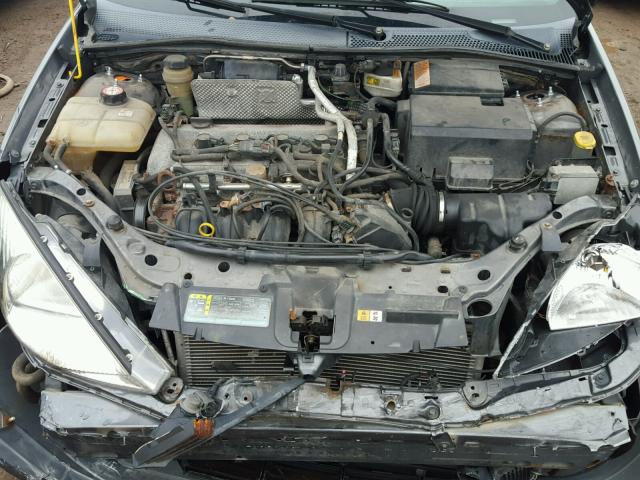 3FAFP37Z04R111025 - 2004 FORD FOCUS ZX5 GRAY photo 7