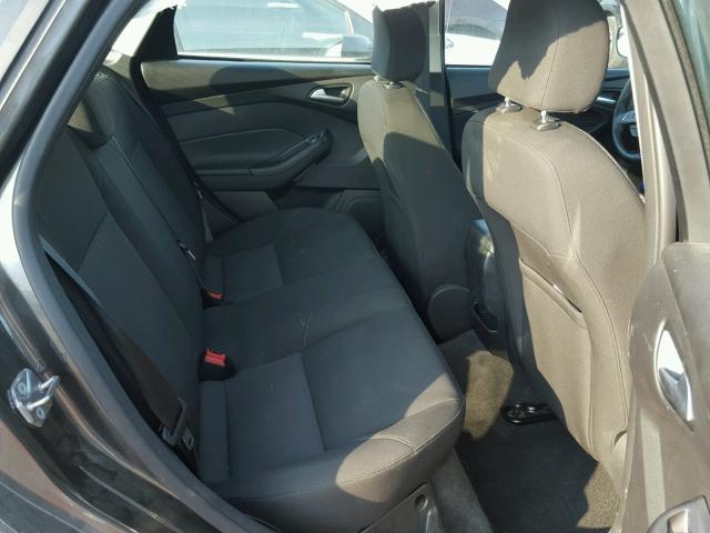 1FADP3F29FL300222 - 2015 FORD FOCUS SE GRAY photo 6