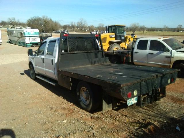 1FDSW34P24EC31969 - 2004 FORD F350 SRW S WHITE photo 3