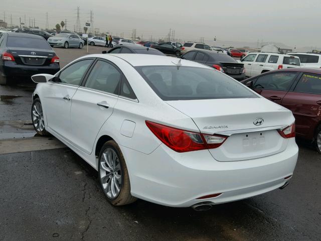 5NPEC4AC3BH076900 - 2011 HYUNDAI SONATA WHITE photo 3