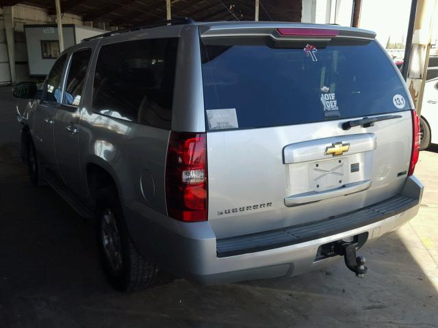 1GNUCHE01AR135170 - 2010 CHEVROLET SUBURBAN C SILVER photo 3