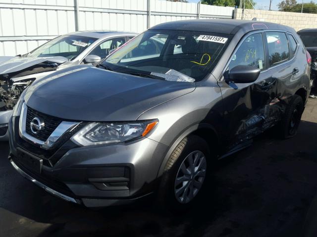 JN8AT2MT0HW392079 - 2017 NISSAN ROGUE S GRAY photo 2