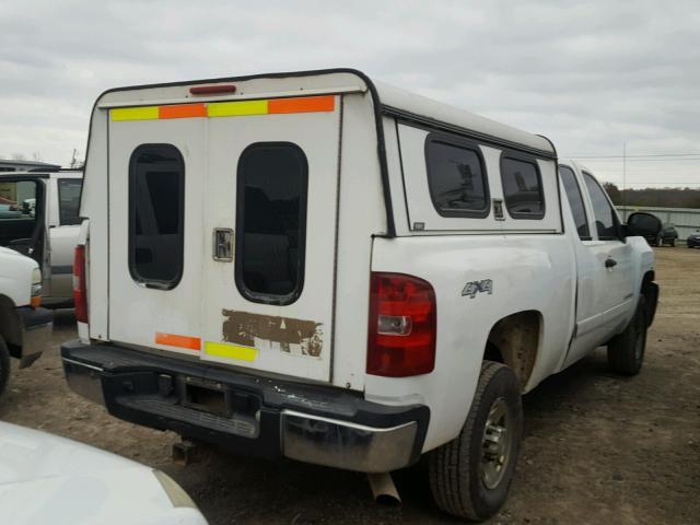 1GCHK29K67E585189 - 2007 CHEVROLET SILVERADO WHITE photo 4