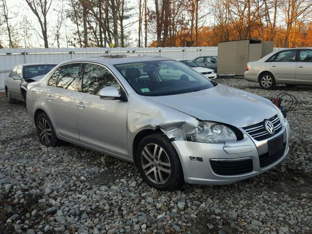 3VWSG71K75M636736 - 2005 VOLKSWAGEN NEW JETTA SILVER photo 1