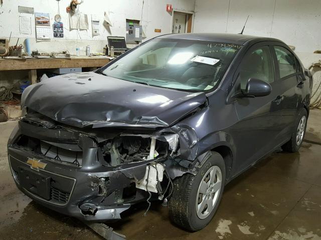 1G1JA5SH8D4123053 - 2013 CHEVROLET SONIC LS GRAY photo 2