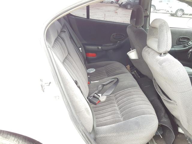 1G2WP52K81F231233 - 2001 PONTIAC GRAND PRIX WHITE photo 6