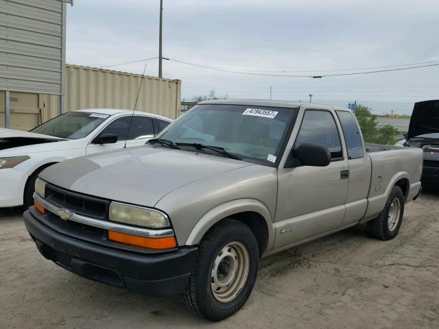 1GCCS195228261582 - 2002 CHEVROLET S TRUCK S1 GRAY photo 2