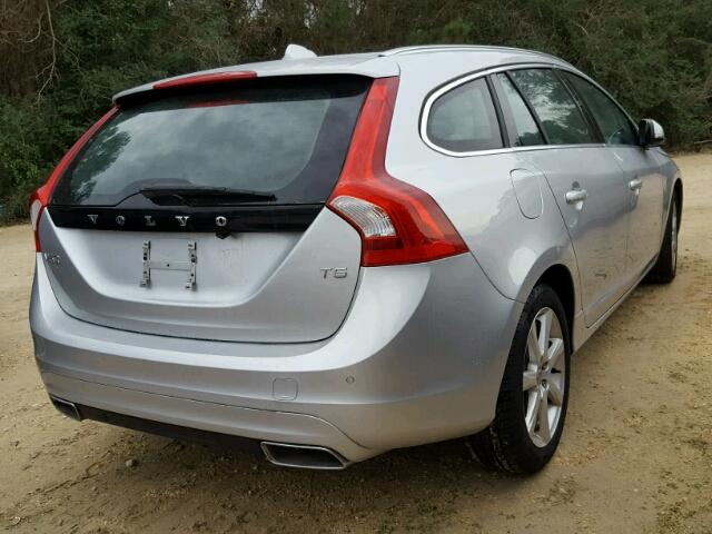 YV140MEK9H1354814 - 2017 VOLVO V60 T5 SILVER photo 4