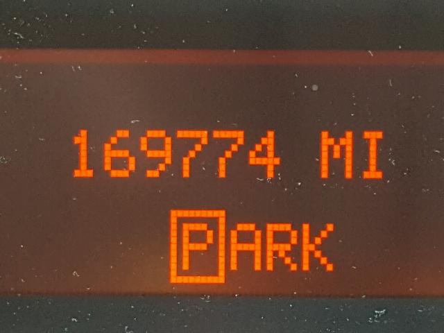 2G2WP522141242490 - 2004 PONTIAC GRAND PRIX GRAY photo 8