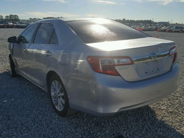 4T4BF1FK4CR243623 - 2012 TOYOTA CAMRY BASE SILVER photo 3