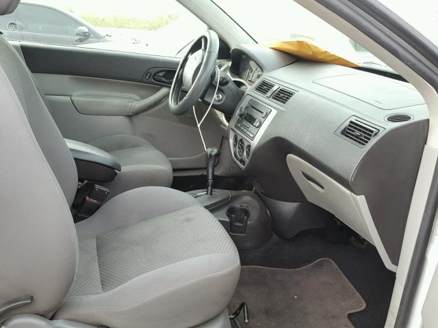 1FAHP31N27W179181 - 2007 FORD FOCUS ZX3 SILVER photo 5