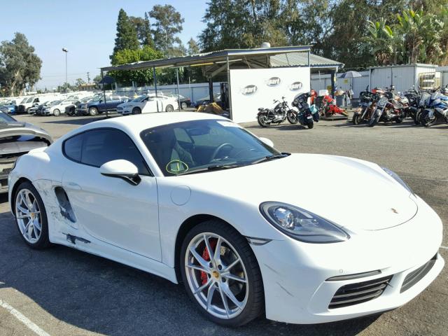 WP0AB2A87HS285925 - 2017 PORSCHE CAYMAN S WHITE photo 1