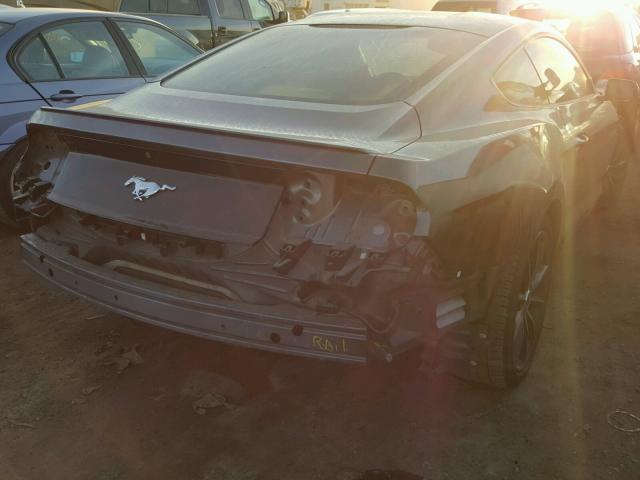 1FA6P8TH2F5392440 - 2015 FORD MUSTANG GRAY photo 4