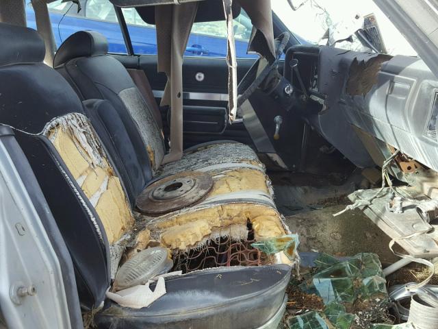 466390C05537 - 1970 BUICK WILDCAT SILVER photo 5