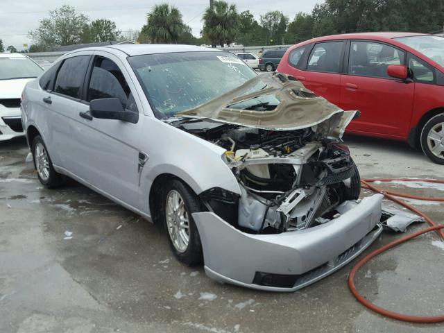 1FAHP35N08W183967 - 2008 FORD FOCUS SE SILVER photo 1