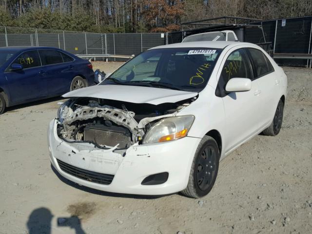 JTDBT923671060638 - 2007 TOYOTA YARIS WHITE photo 2