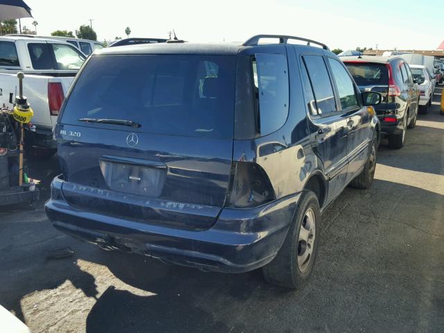 4JGAB54E63A372972 - 2003 MERCEDES-BENZ ML 320 BLUE photo 4