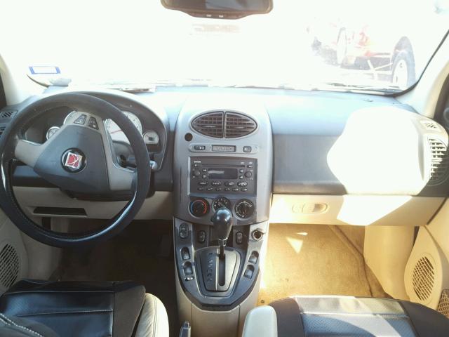 5GZCZ634X4S839280 - 2004 SATURN VUE BLACK photo 9