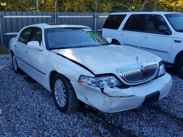 1LNHM83W94Y636215 - 2004 LINCOLN TOWN CAR U WHITE photo 1