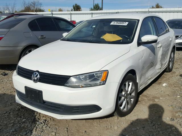 3VWDP7AJ9CM300907 - 2012 VOLKSWAGEN JETTA SE 白色 照片 2