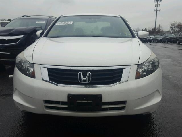 1HGCP2F32AA113659 - 2010 HONDA ACCORD LX WHITE photo 9