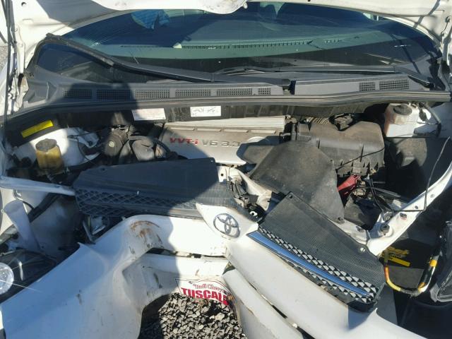 5TDZA22C54S127417 - 2004 TOYOTA SIENNA XLE WHITE photo 7