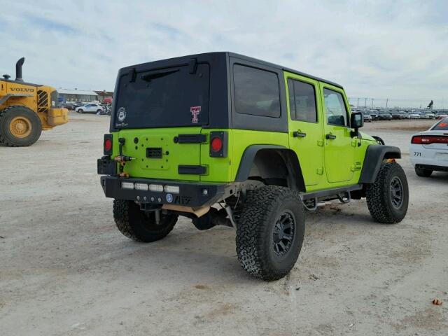 1C4HJWDG7CL282652 - 2012 JEEP WRANGLER U GREEN photo 4