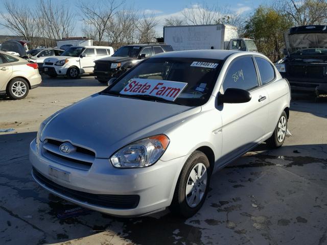 KMHCM36C48U082416 - 2008 HYUNDAI ACCENT GS SILVER photo 2