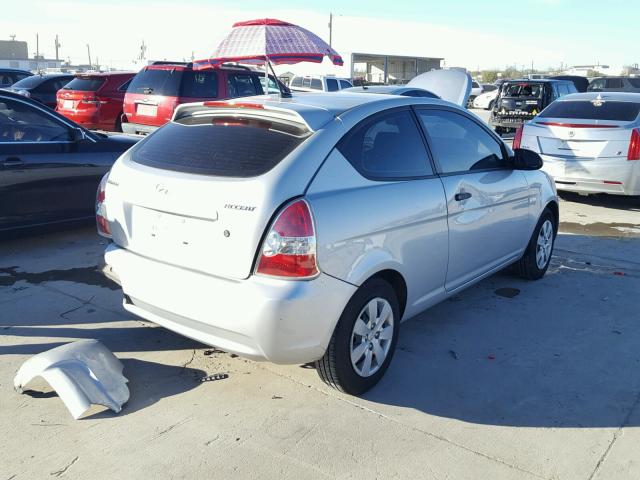 KMHCM36C48U082416 - 2008 HYUNDAI ACCENT GS SILVER photo 4