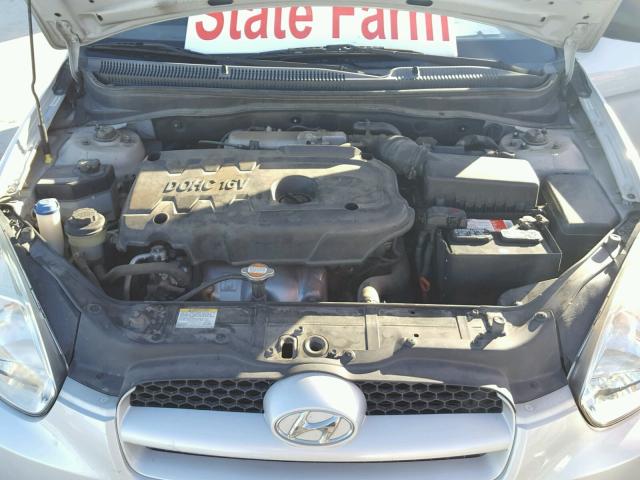 KMHCM36C48U082416 - 2008 HYUNDAI ACCENT GS SILVER photo 7