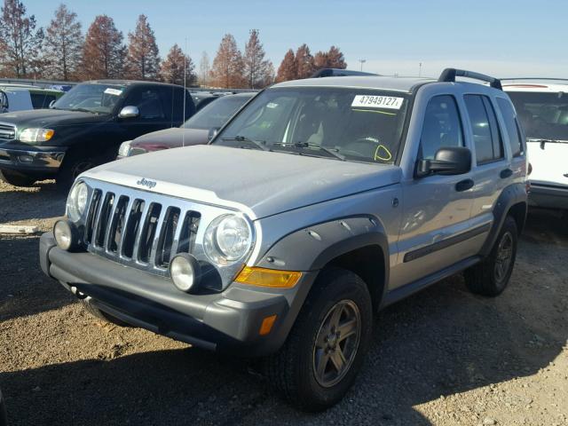 1J8GL38K05W505627 - 2005 JEEP LIBERTY RE 银色 照片 2