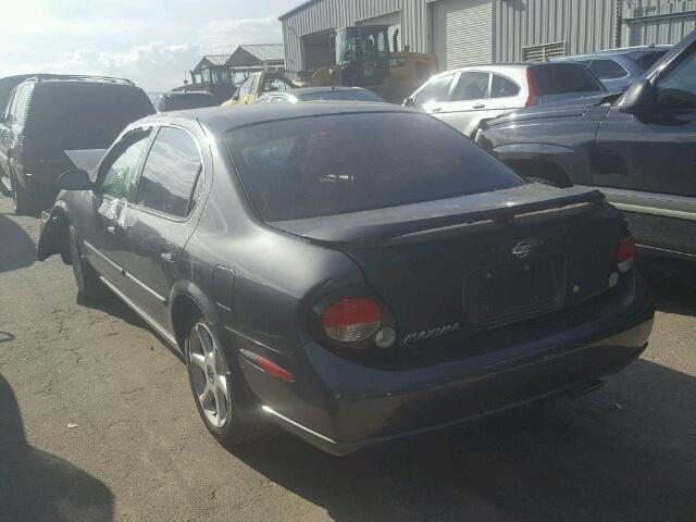 JN1CA31D01T611954 - 2001 NISSAN MAXIMA GXE BLACK photo 3