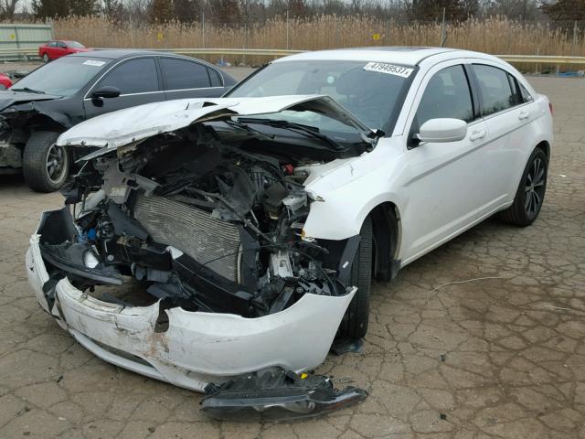 1C3CCBCG4DN597918 - 2013 CHRYSLER 200 LIMITE WHITE photo 2