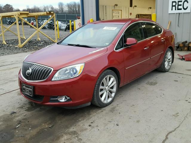 1G4PS5SK4C4143594 - 2012 BUICK VERANO RED photo 2