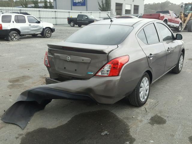 3N1CN7AP6FL900371 - 2015 NISSAN VERSA S GRAY photo 4