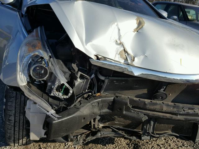 5NPEB4AC1BH054171 - 2011 HYUNDAI SONATA GLS SILVER photo 9