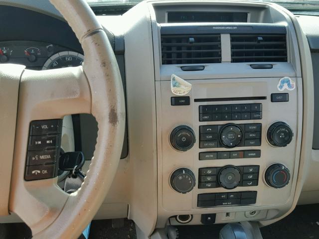 1FMCU03779KC66199 - 2009 FORD ESCAPE XLT SILVER photo 9