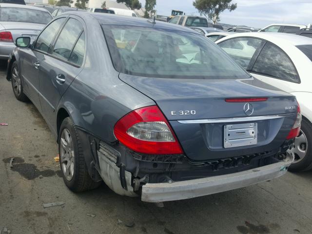 WDBUF22XX9B362214 - 2009 MERCEDES-BENZ E 320 CDI GRAY photo 3