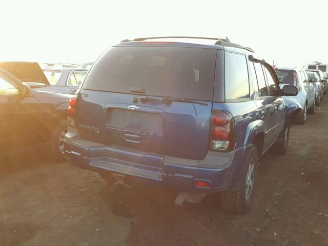 1GNDT13S062159682 - 2006 CHEVROLET TRAILBLAZE BLUE photo 4