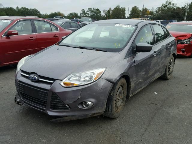 1FAHP3F26CL179789 - 2012 FORD FOCUS SE GRAY photo 2