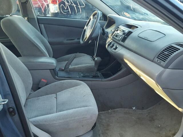 4T1BE32K83U749499 - 2003 TOYOTA CAMRY LE 蓝色 照片 5