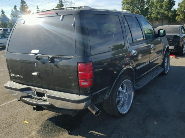 1FMRU15WX2LA13589 - 2002 FORD EXPEDITION BLACK photo 4